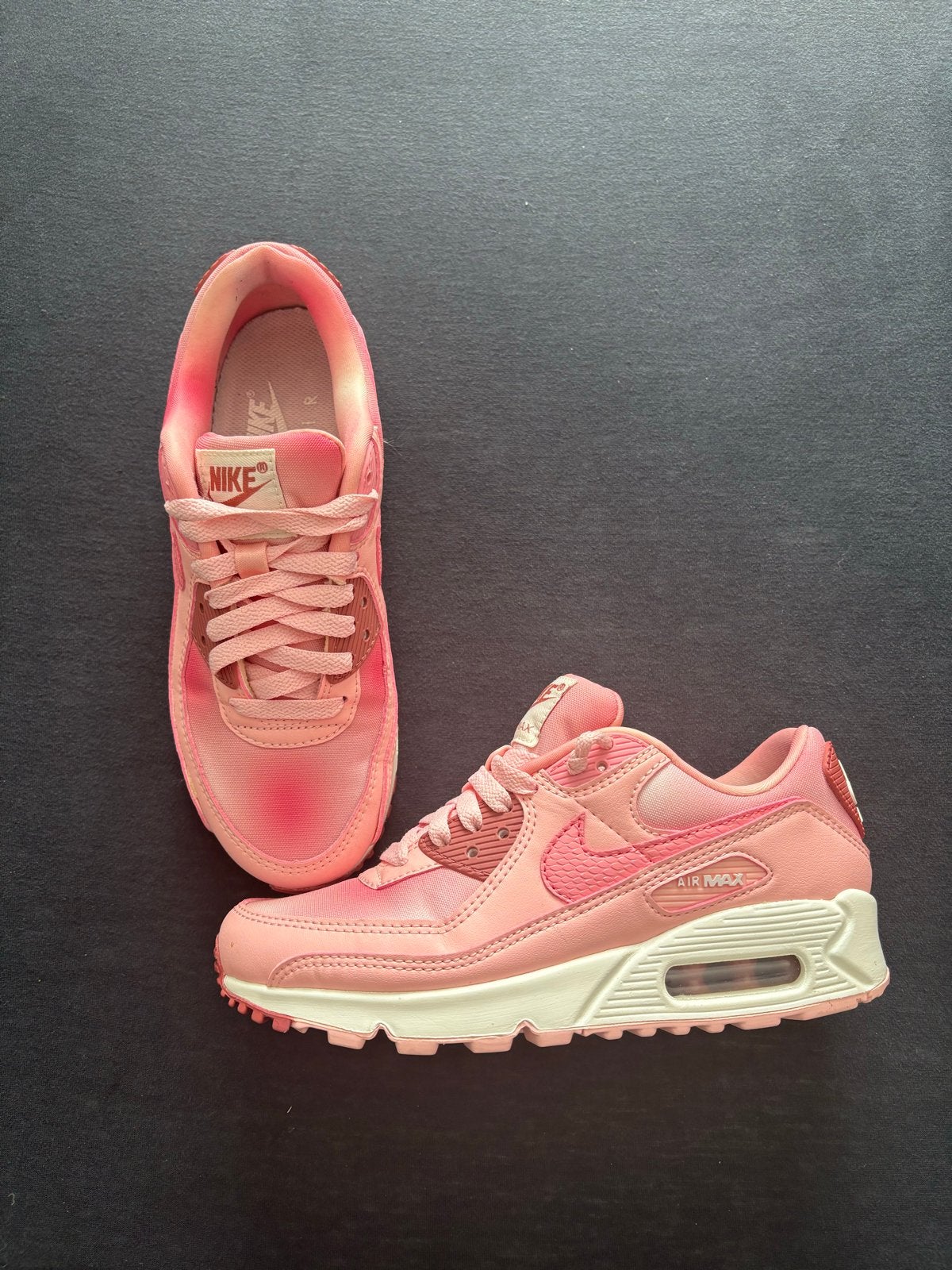 Nike Air Max sneakers roze - Maat 36,5, Kleding | Dames, Schoenen, Ophalen of Verzenden, Zo goed als nieuw, Roze, Sneakers of Gympen