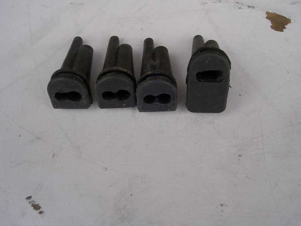 4 x nieuwe doorvoer rubber,  kabels bij blok, Ophalen of Verzenden, Nieuw, Blok