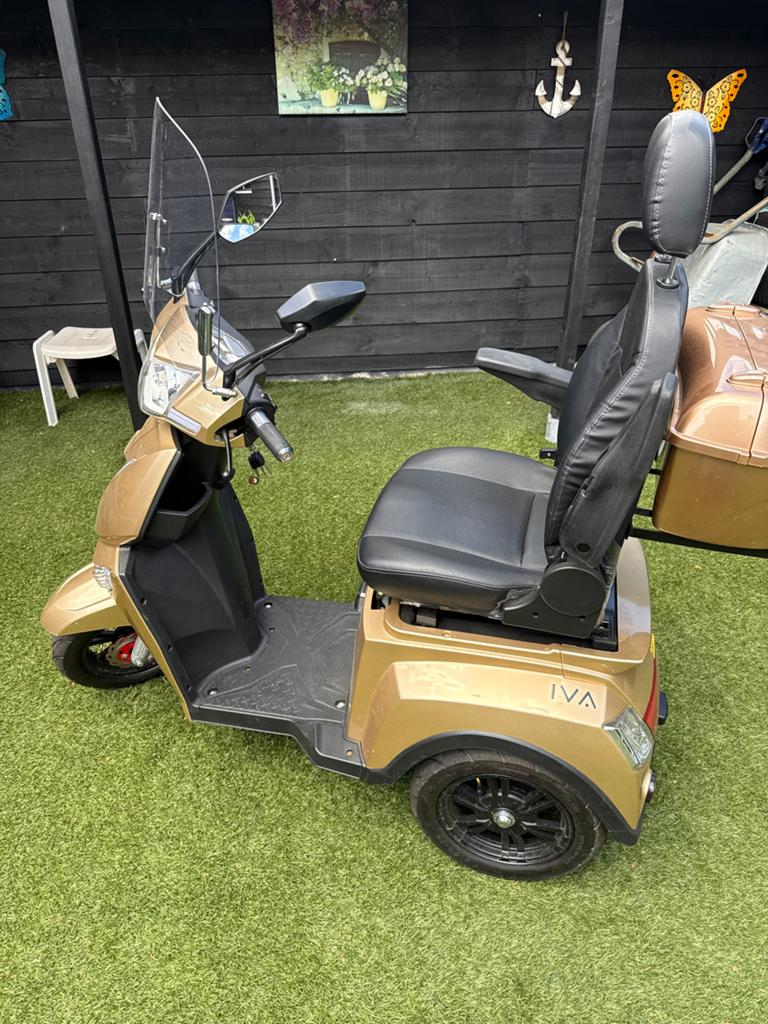 Iva scootmobiel, Ophalen, Zo goed als nieuw, Elektrisch
