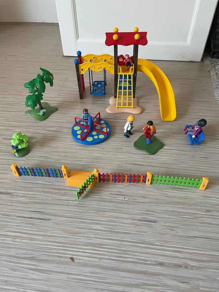 Playmobil Speeltuin met Glijbaan, Schommel en Draaimolen, Ophalen, Gebruikt, Complete set