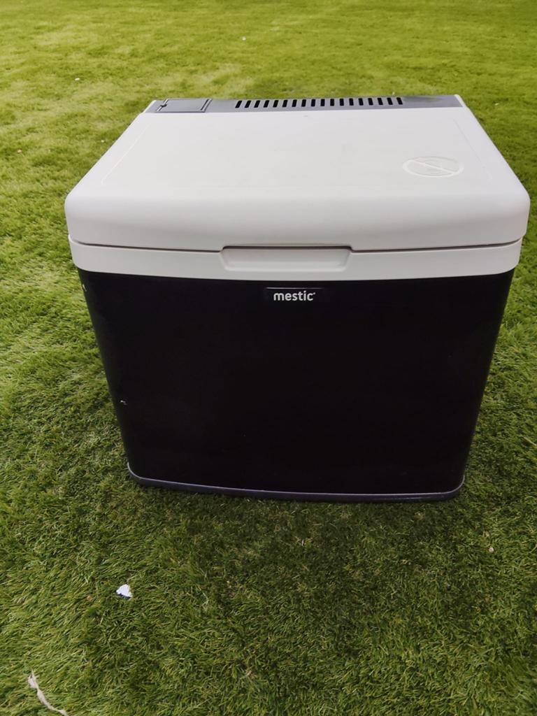 Mestic Elektrische Koelbox - Ideaal voor onderweg!, Caravans en Kamperen, Koelboxen, Ophalen of Verzenden, Gebruikt, Koelbox, Elektrisch