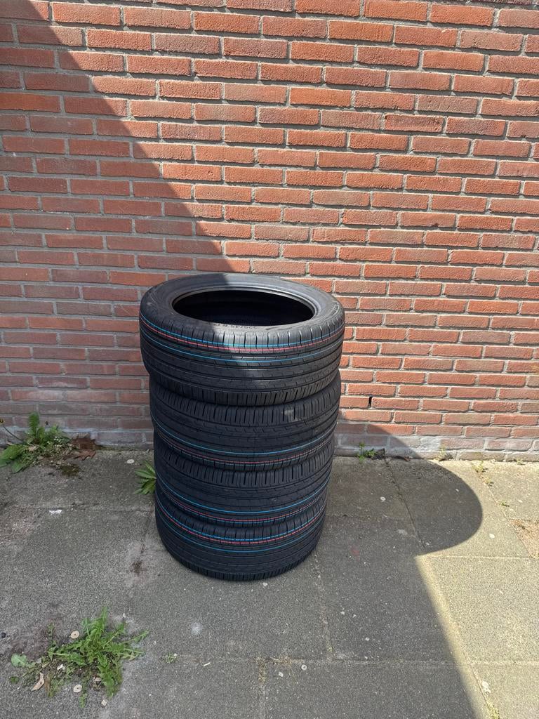 4x Continental EcoContact 6 zomerbanden 225/45 R17 V, Nieuw, 17 inch, Ophalen of Verzenden, Band(en)