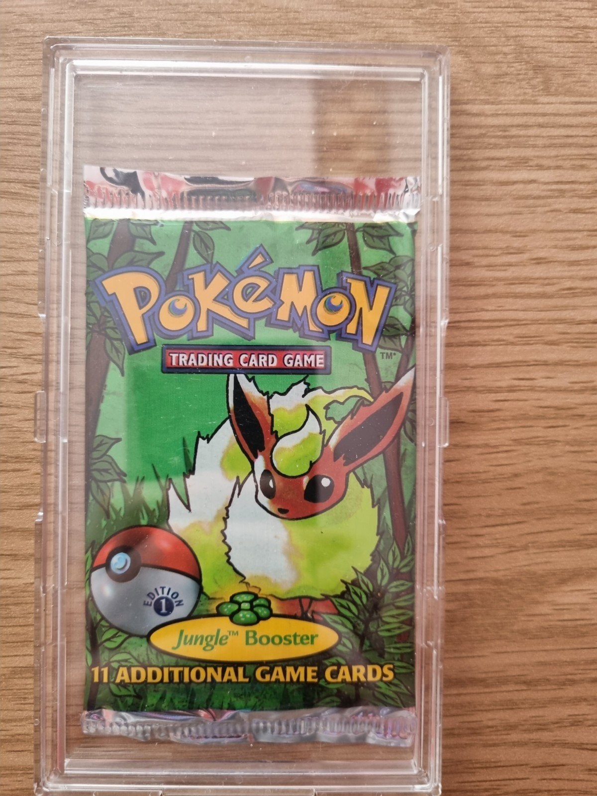 Pokemon Jungle Booster Pack 1st Edition (Flareon), Hobby en Vrije tijd, Verzamelkaartspellen | Pokémon, Ophalen of Verzenden, Nieuw