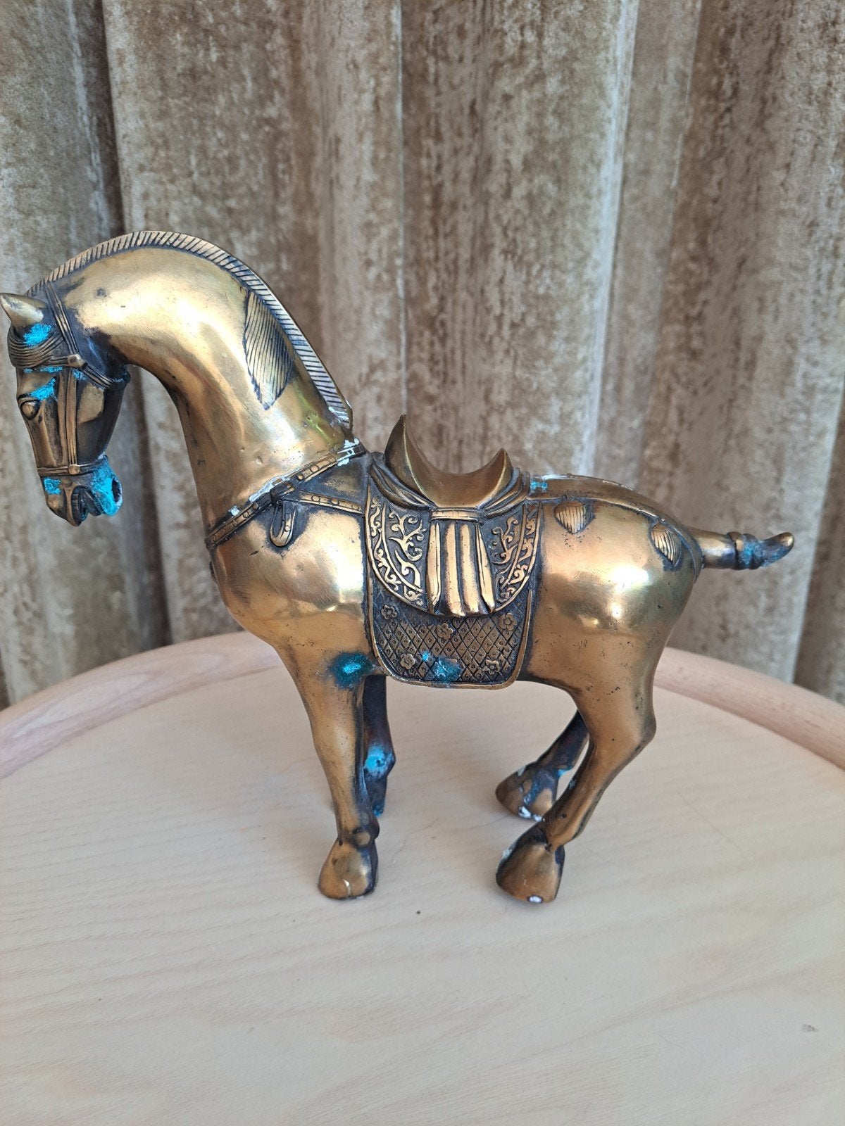 Oud messing paard beeldje met fraai patina, Antiek en Kunst, Ophalen of Verzenden