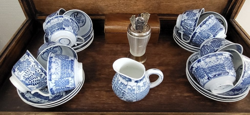 theekastje met oud servies, Antiek en Kunst, Curiosa en Brocante, Ophalen