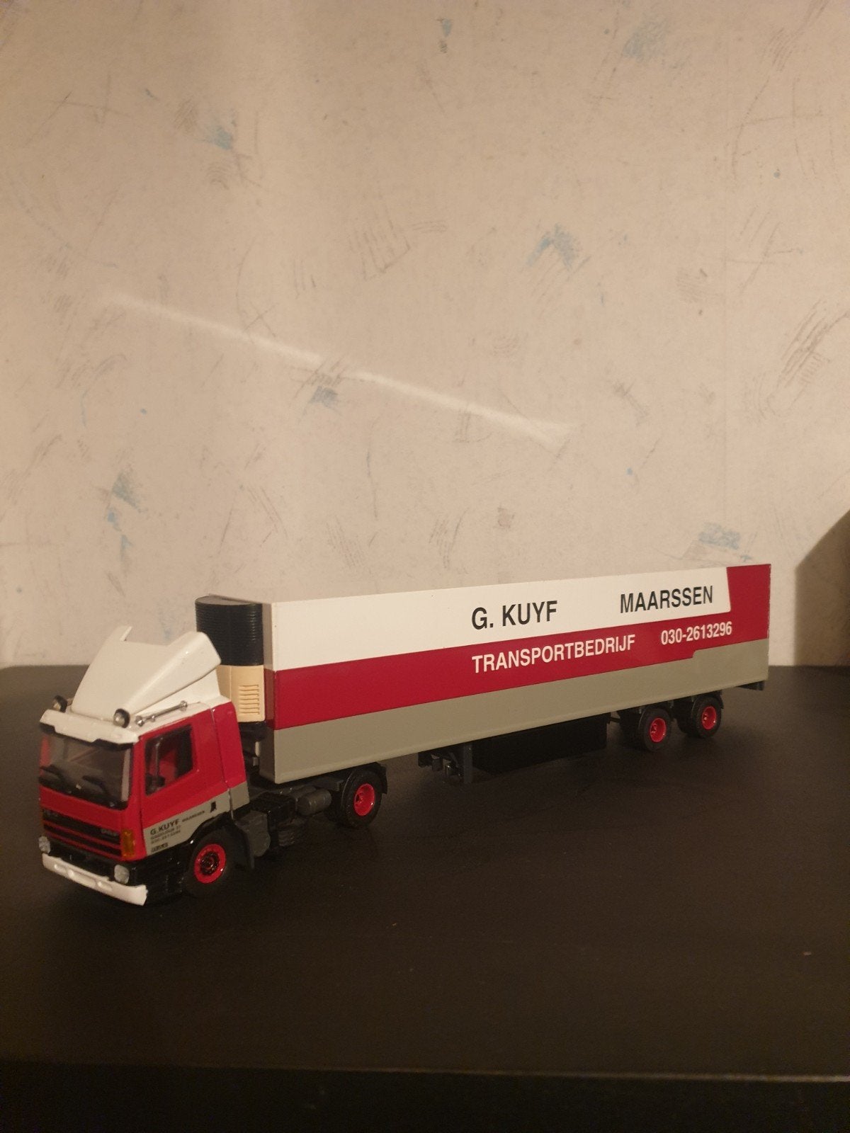 Tekno DAF G. Kuyf Transportbedrijf Maarssen modeltruck, Ophalen of Verzenden, Zo goed als nieuw, Groter dan 1:32, Tamiya