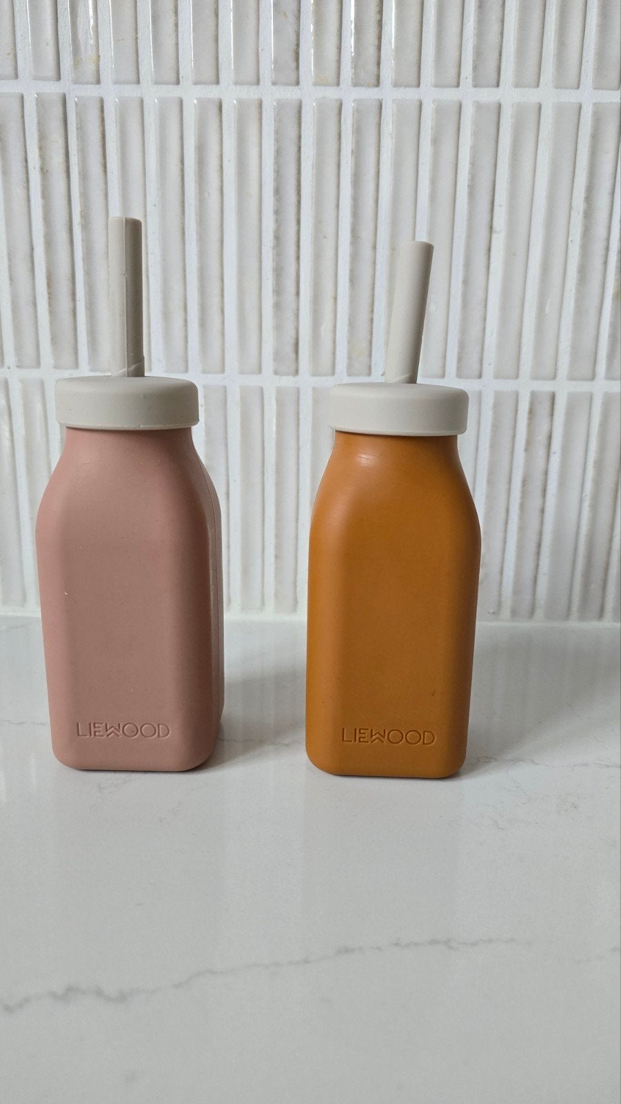 Liewood drinkfles, Ophalen