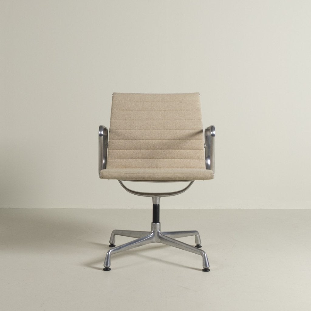 Vitra Eames EA 108 Stoel Sand Hopsak - Aluminium, Vitra, Gebruikt, Niet ingevuld, Niet ingevuld