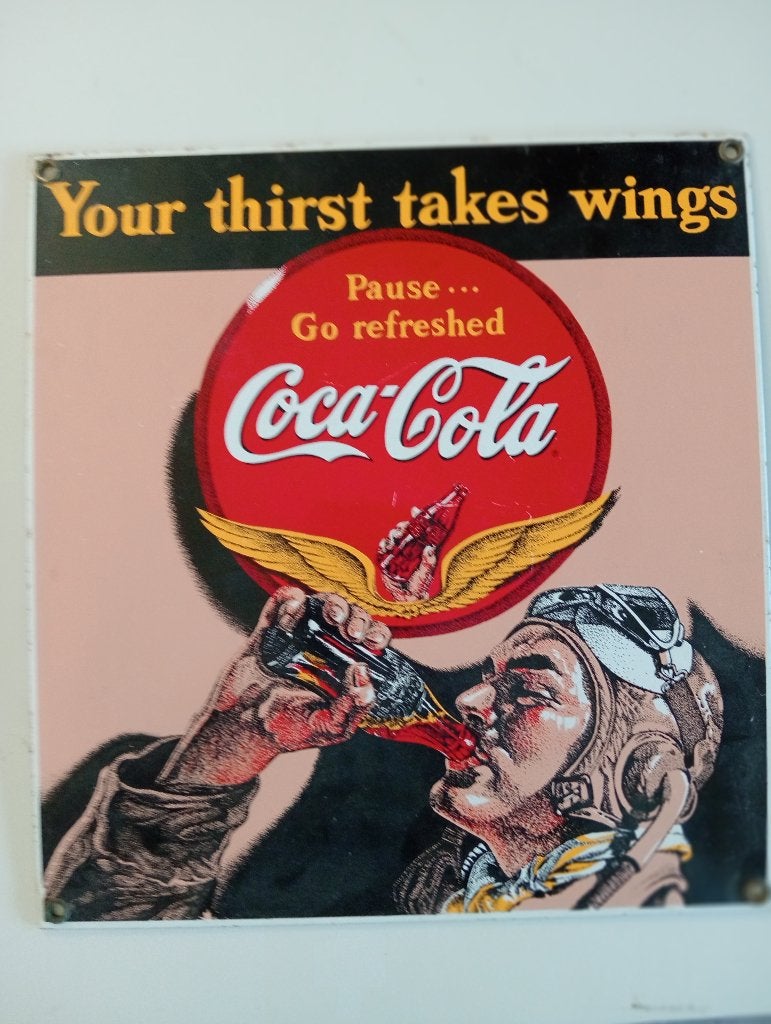 Coca-Cola reclame bord met vliegenier, Ophalen of Verzenden, Zo goed als nieuw, Reclamebord