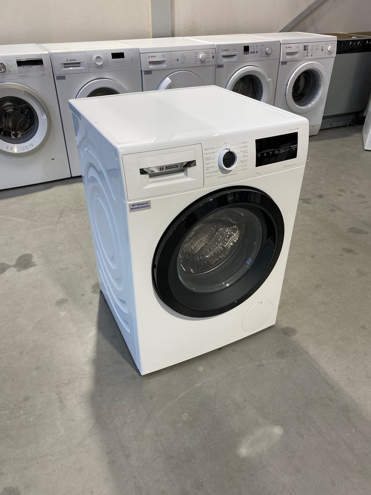 Bosch Serie 4 Wasmachine 8KG! 2 Jaar Oud! Garantie!, Ophalen, 1200 tot 1600 toeren, 8 tot 10 kg, Energieklasse A of zuiniger