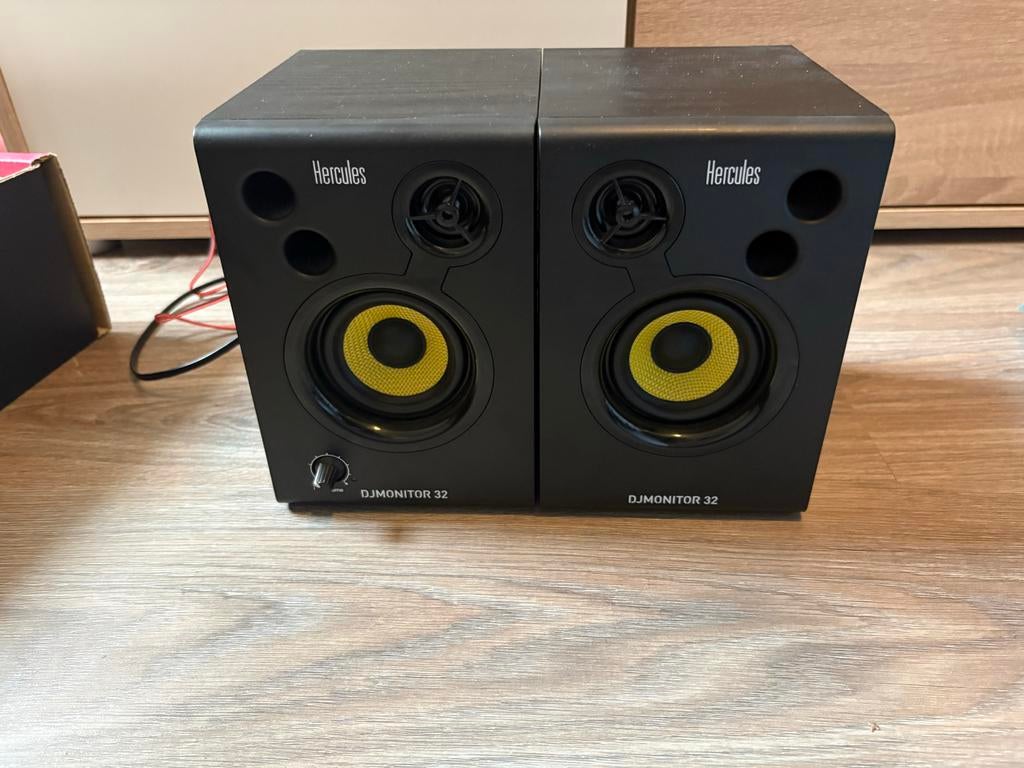 Hercules DJ Monitor 32 speakerset met kabels, Audio, Tv en Foto, Luidsprekers, Overige merken, Ophalen of Verzenden, Zo goed als nieuw