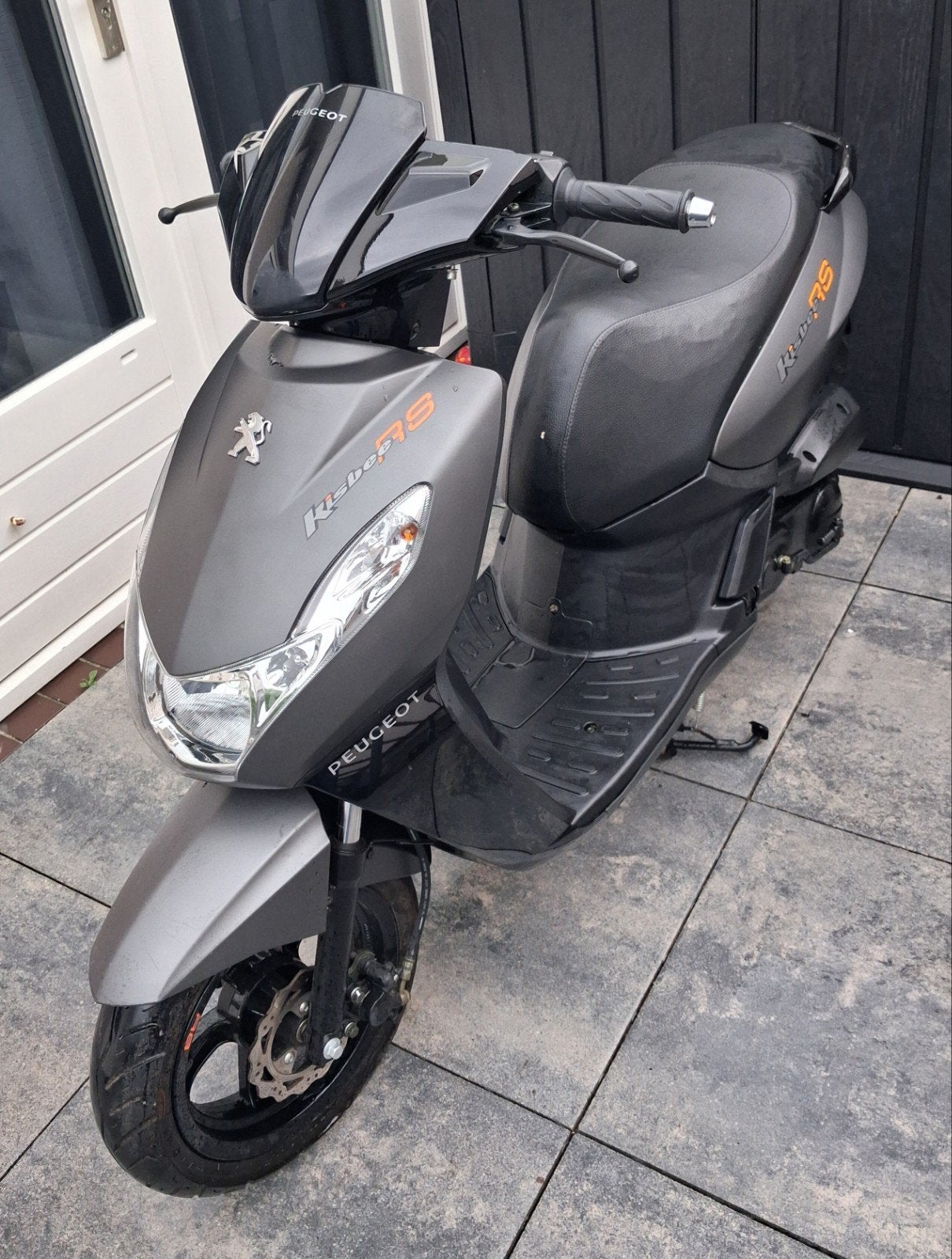 Peugeot Kisbee RS Scooter, Ophalen