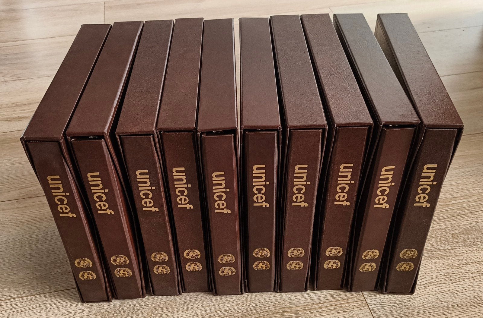 Complete serie verzamelalbums Unicef VN dag-enveloppen, Postzegels en Munten, Postzegels | Eerstedagenveloppen, Ophalen of Verzenden