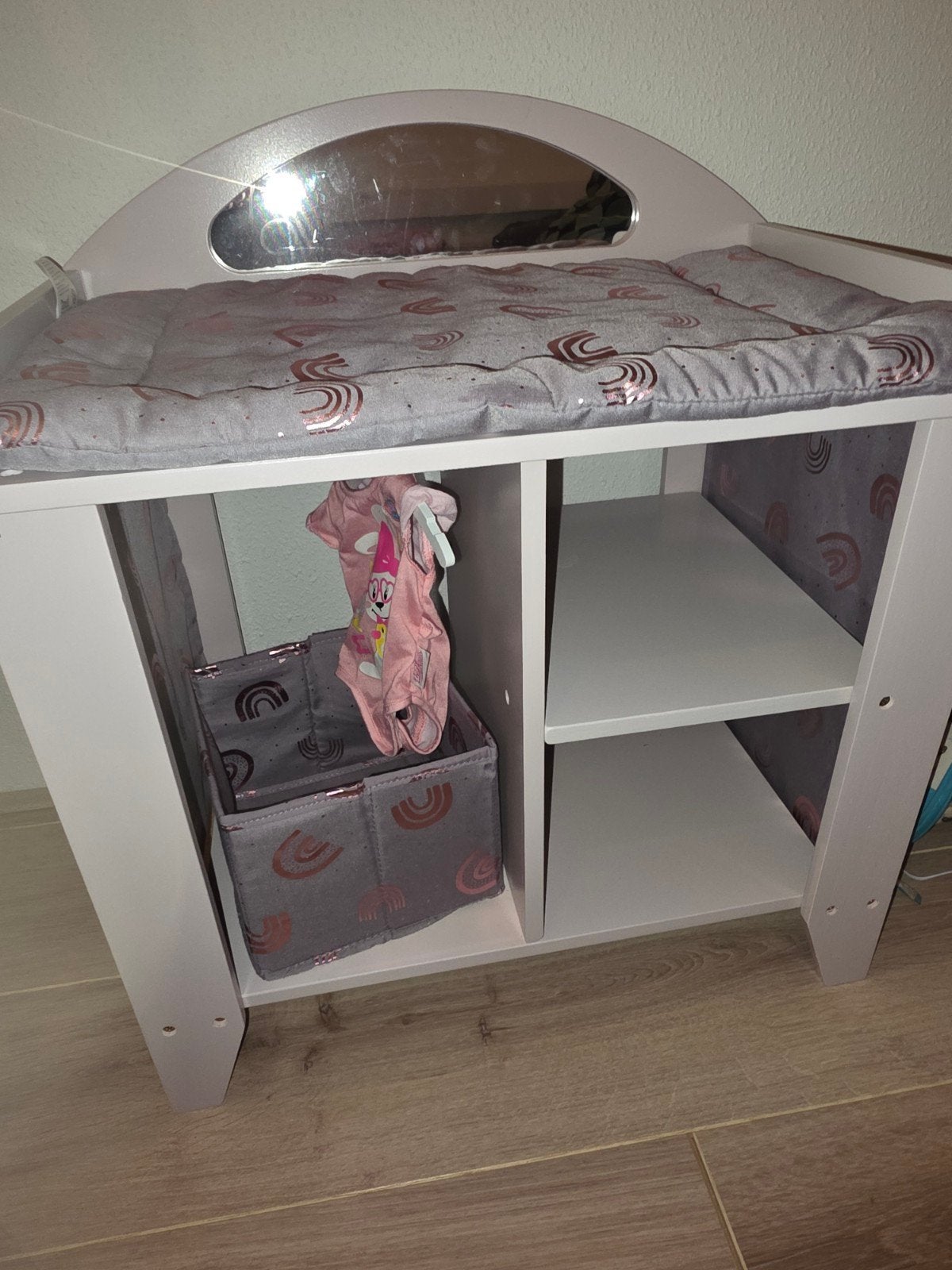 Poppenwieg en commode met lichte schade, Ophalen of Verzenden