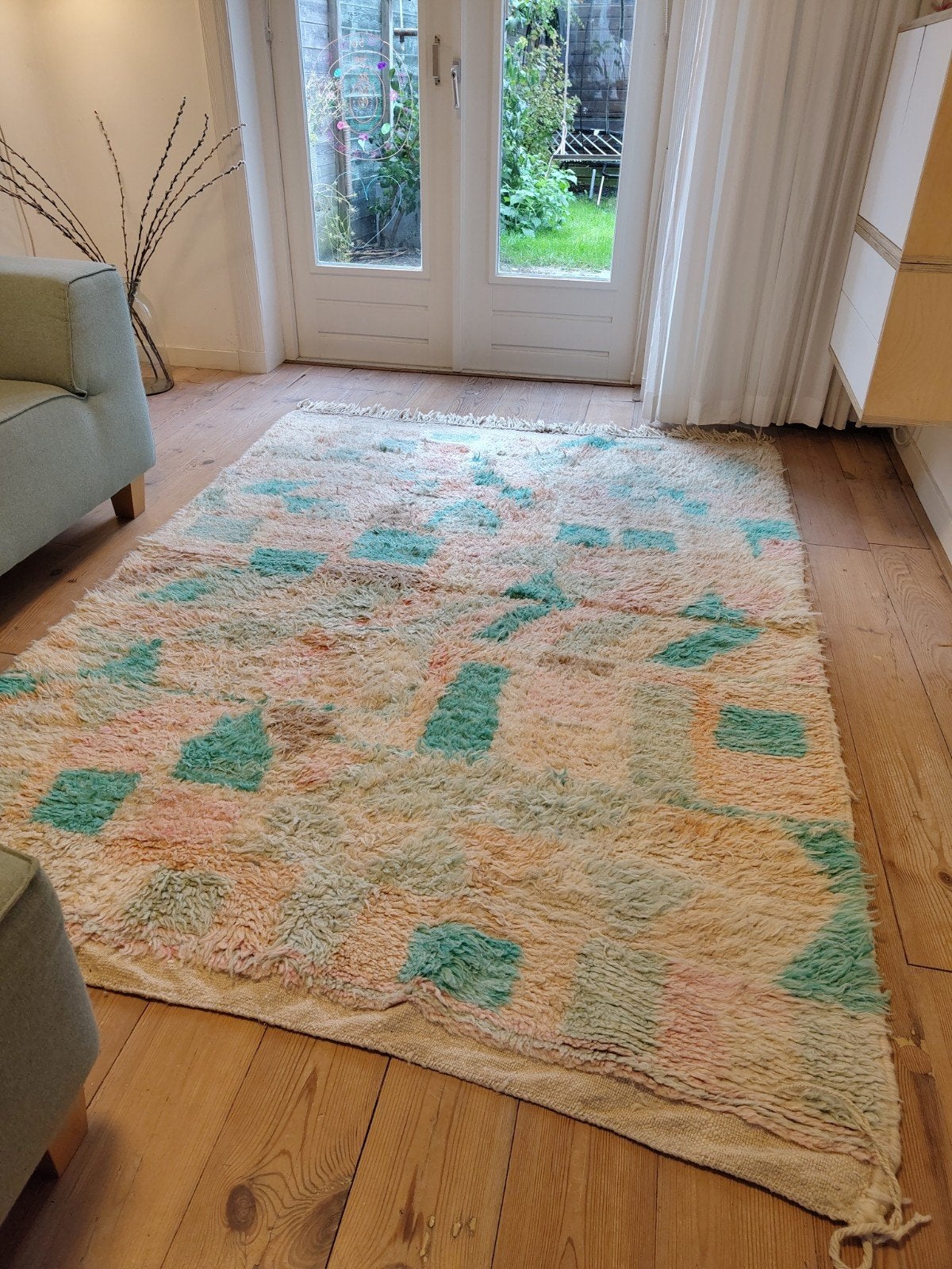 Hoogpolig, handgeknoopt wollen Boujaad / Berber vloerkleed, 200 cm of meer, Ophalen of Verzenden, Zo goed als nieuw, 200 cm of meer