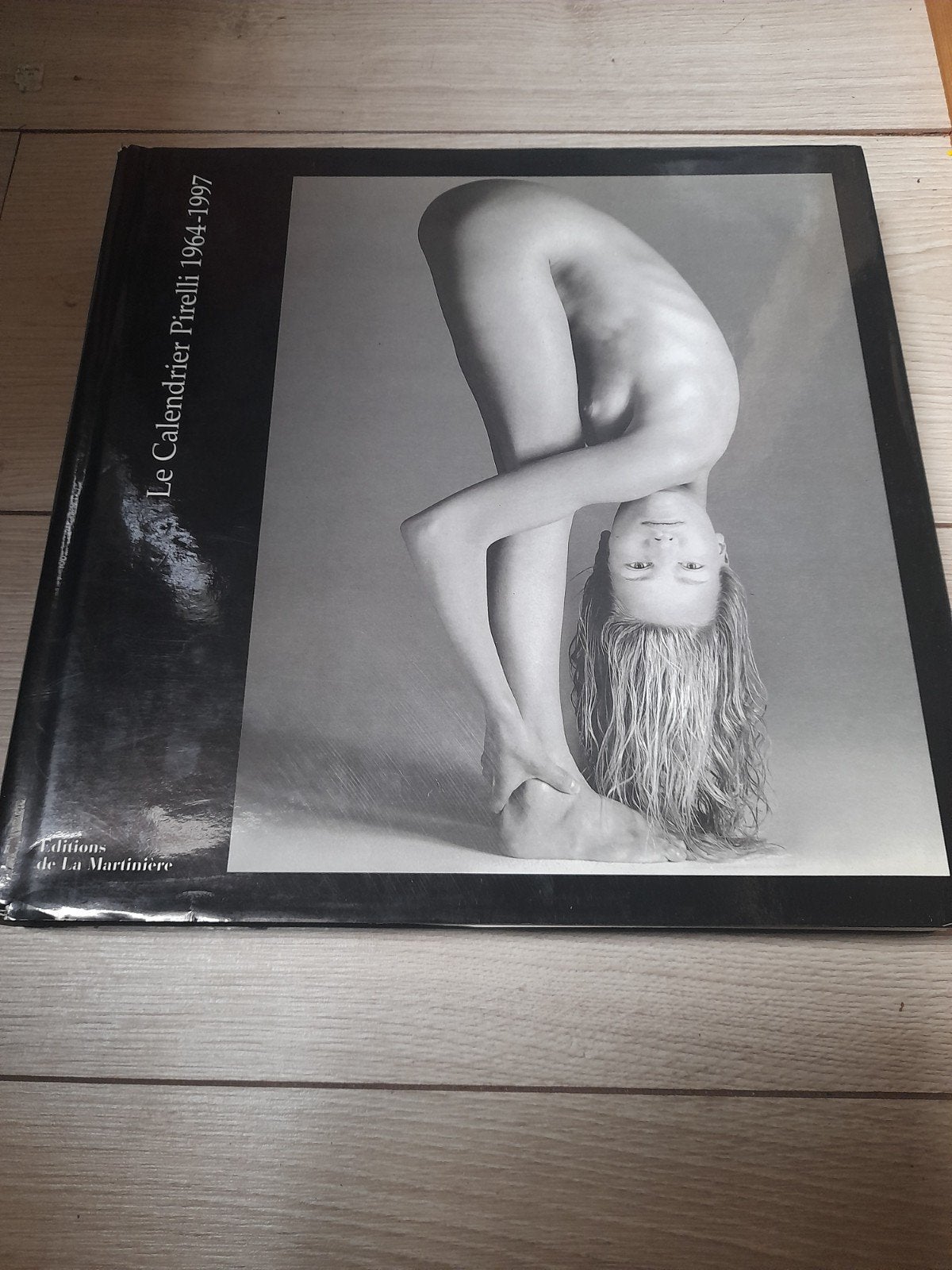 Le Calendrier Pirelli 1964-1997 - Fotoboek, Verzenden, Zo goed als nieuw, Fotografie algemeen, Diverse fotografen (Pirelli)