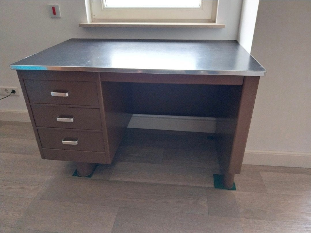 Vintage jaren 50 metalen bureau - Blerk, Ophalen, Met lades, Gebruikt, Metaal
