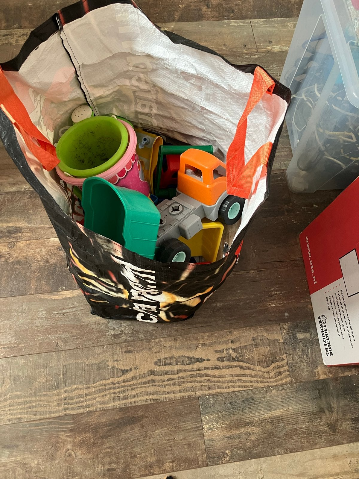Speelgoedpakket voor buiten - emmer, schep, vrachtwagen, Ophalen, Gebruikt, Jongen of Meisje
