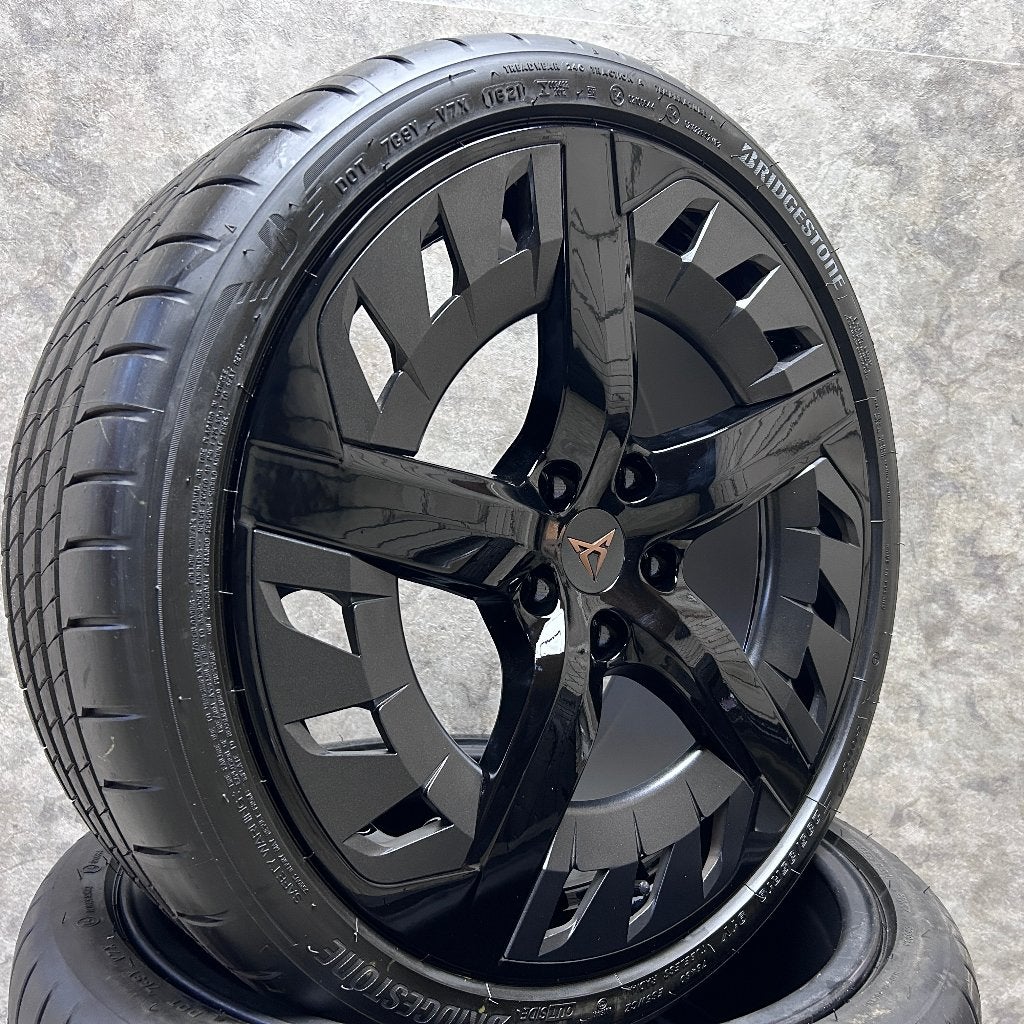 19 inch originele velgen + zomerbanden Cupra Leon 5FA601025L, 19 inch, Gebruikt, Banden en Velgen, Ophalen of Verzenden