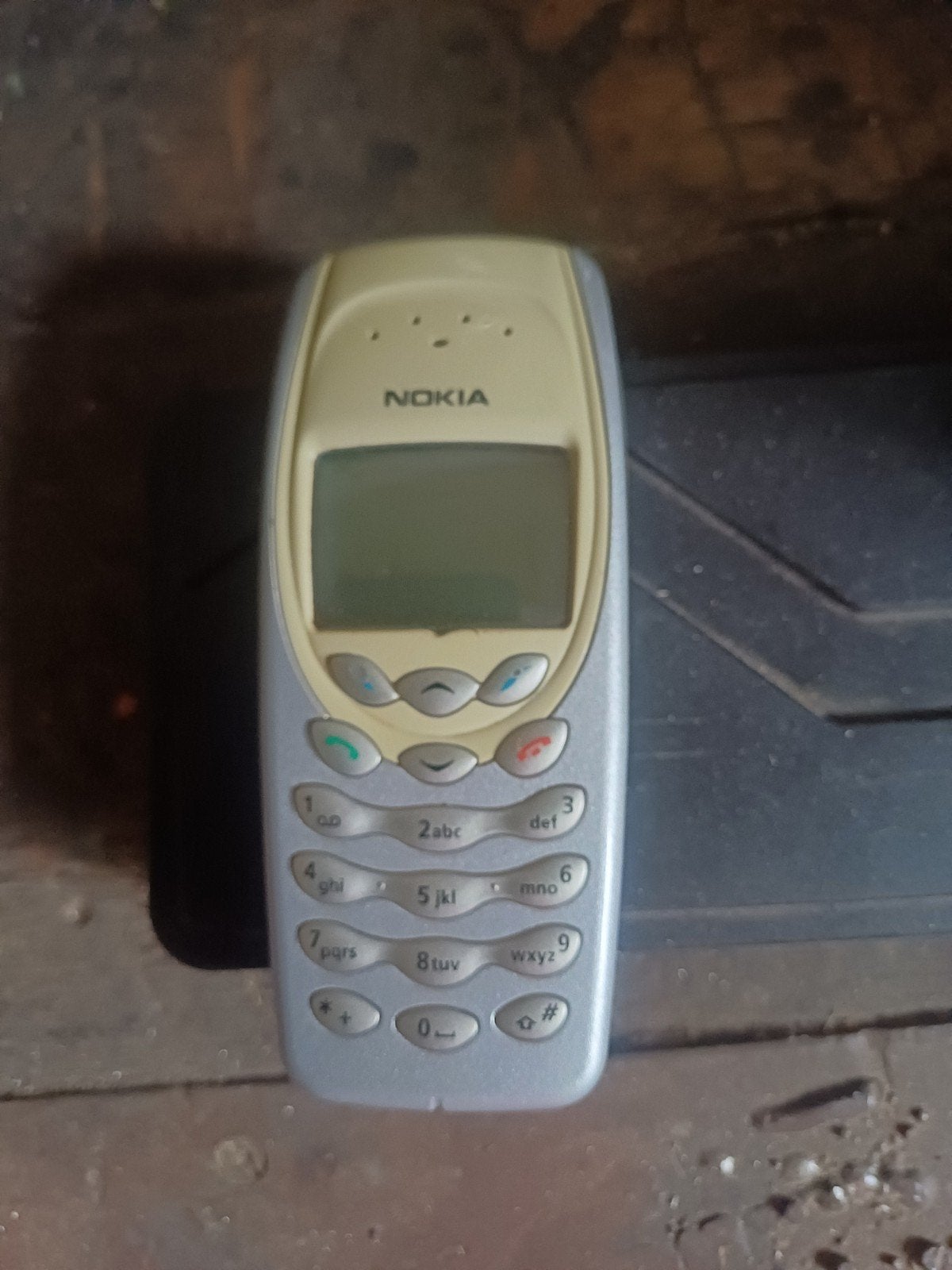 Nokia 3310 - Klassieke mobiele telefoon, Gebruikt, Geen camera, Fysiek toetsenbord, Ophalen of Verzenden