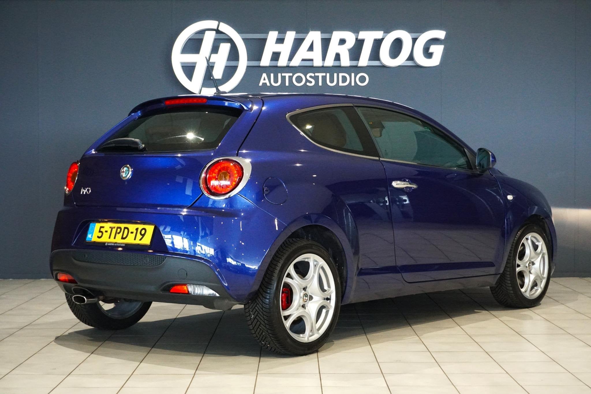 Alfa Romeo MiTo 1.3 JTDm ECO Esclusivo + LEDER / NAVIGATIE /, Auto's, Voorwielaandrijving, Euro 5, Gebruikt, 4 cilinders