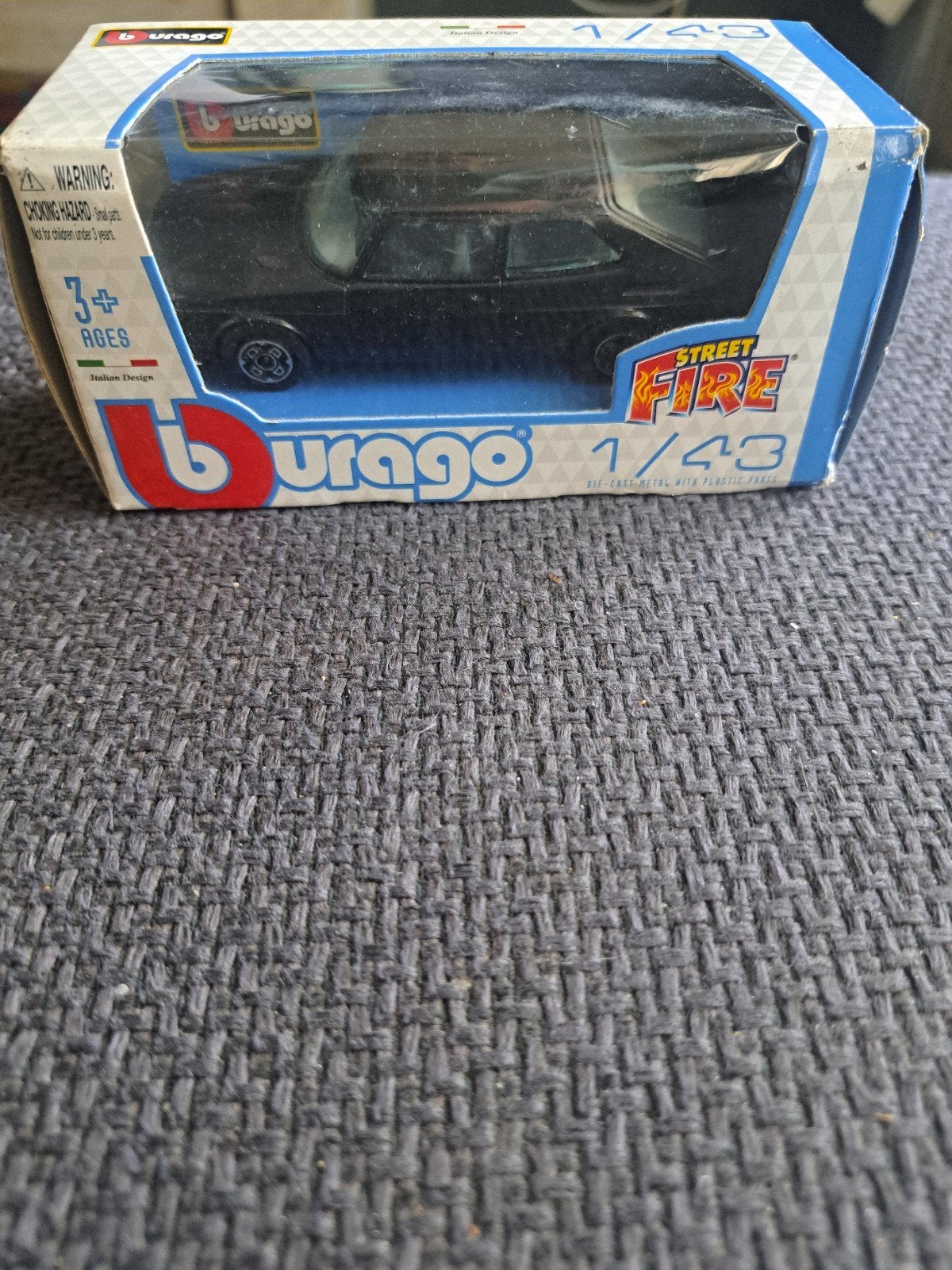 burago model saab 900 turbo, Overige merken, Auto, Ophalen of Verzenden, Zo goed als nieuw