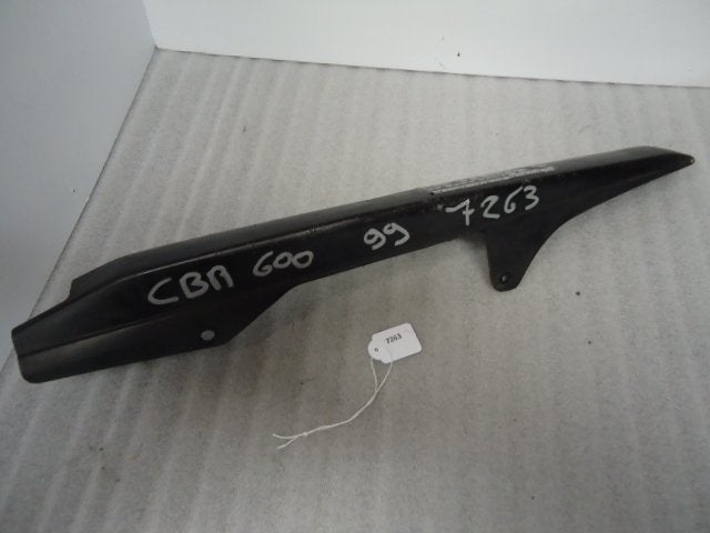 CBR600F 1999 - 2000 Honda Kettingcover D1-17067