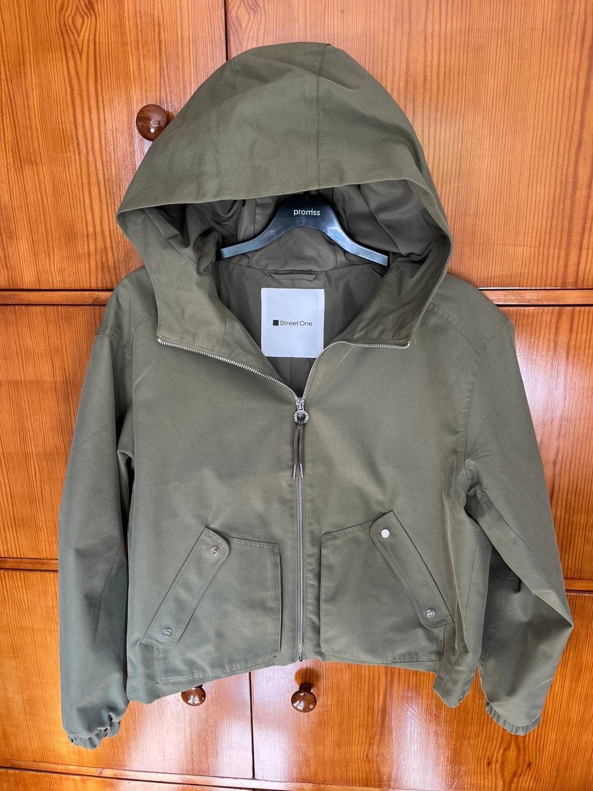 Nieuw damesjack met capuchon, groen maat 38., Kleding | Dames, Maat 38/40 (M), Nieuw, Ophalen of Verzenden, Jasje