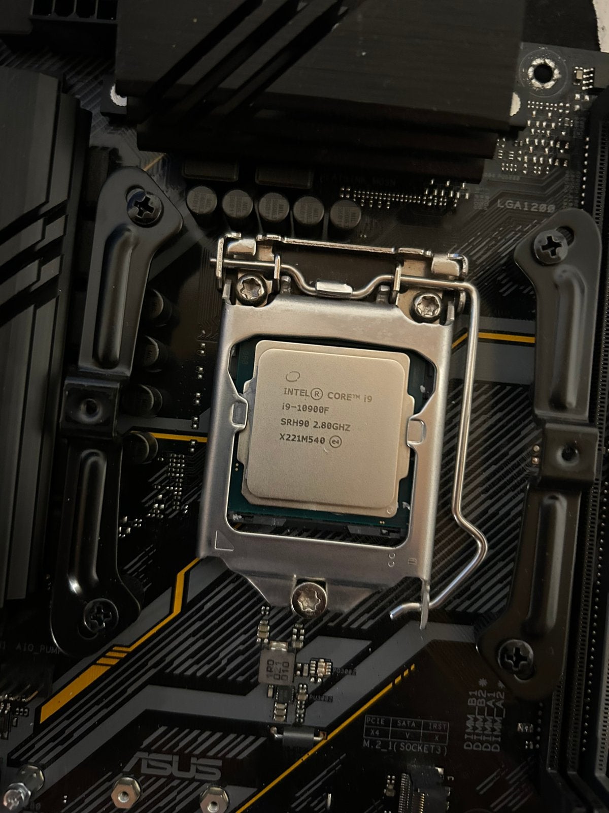 intel i9 10900 F 10C/20T 5.20GHz (met Be Quiet! DarkRock4), Computers en Software, LGA1200, Intel Core i9, Ophalen of Verzenden
