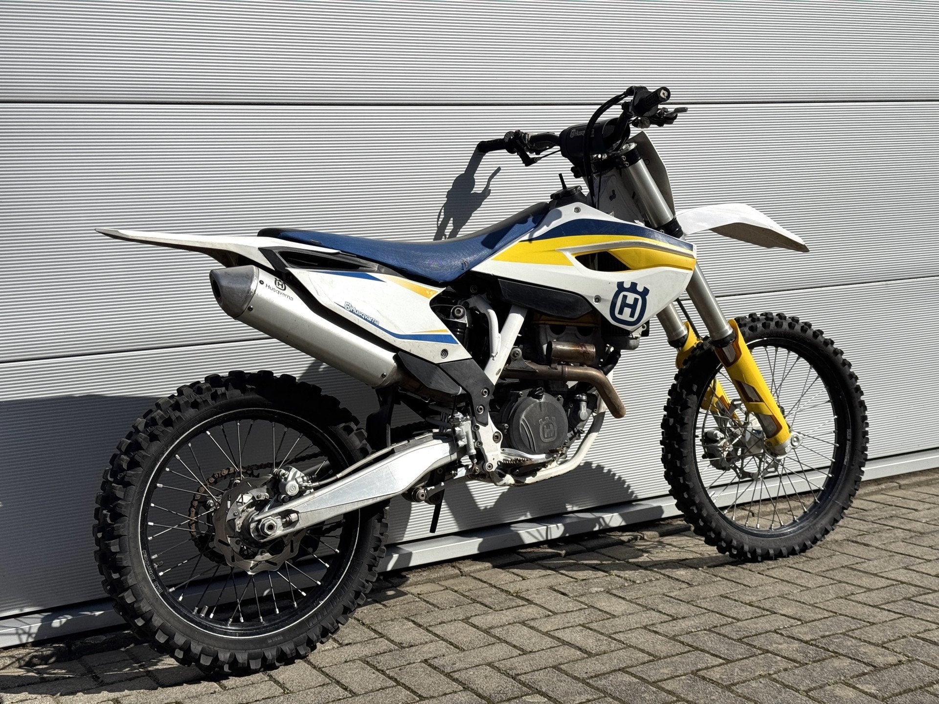 Husqvarna FE 350 | 92 uur | 4-Takt | Elektrische start | Vor, Motoren, Motoren | Husqvarna, Bedrijf, Overig, 350 cc, 12 t/m 35 kW