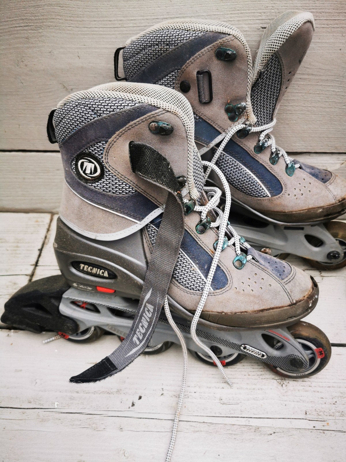 Technica skeelers 39,5, grijsblauw, met beschadigingen, Ophalen of Verzenden, Gebruikt, Inline skates 4 wielen, Overige merken