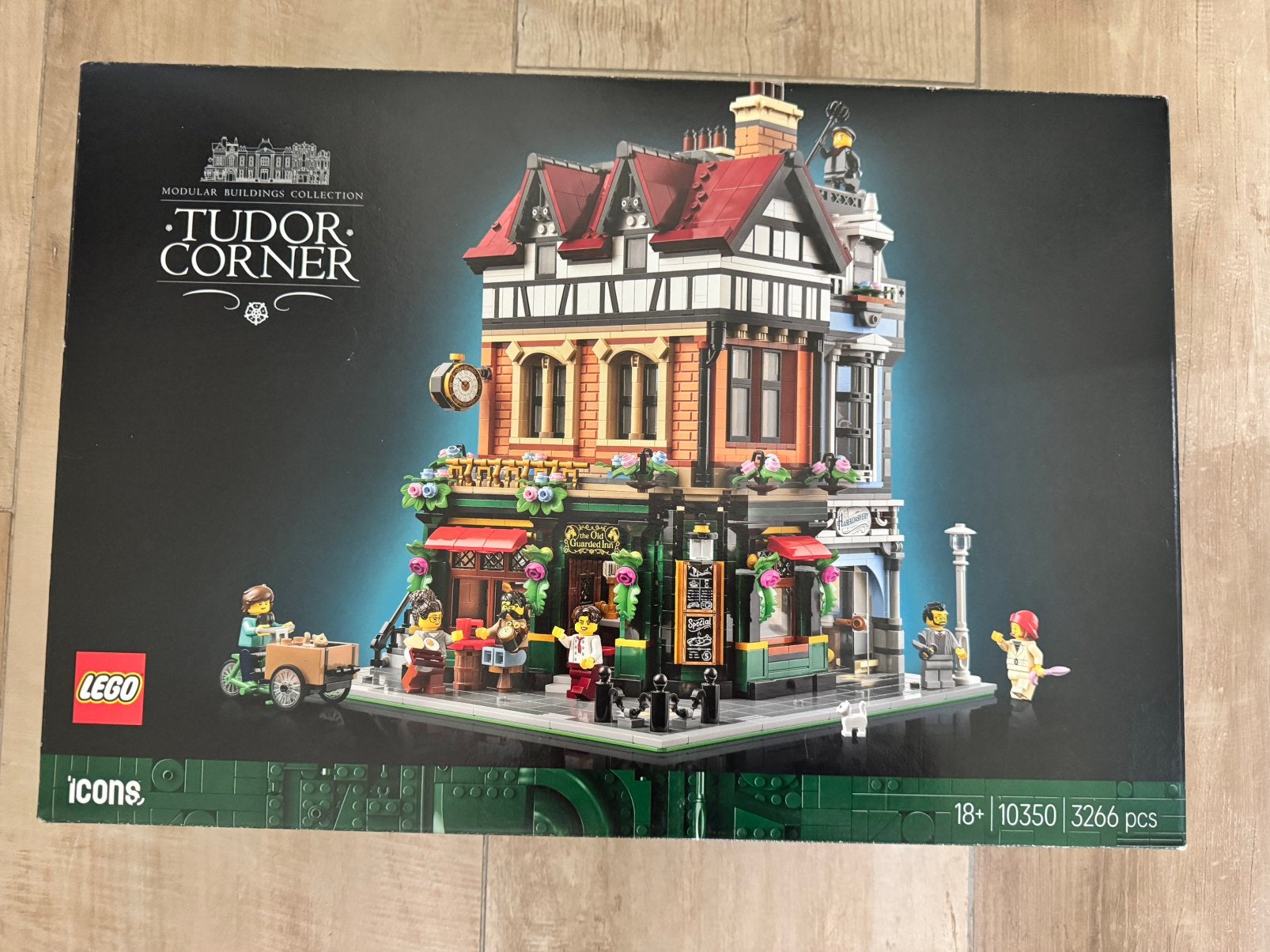 LEGO Icons 10350 Tudor Corner - Zo goed als nieuw, Ophalen of Verzenden, Zo goed als nieuw, Overige merken