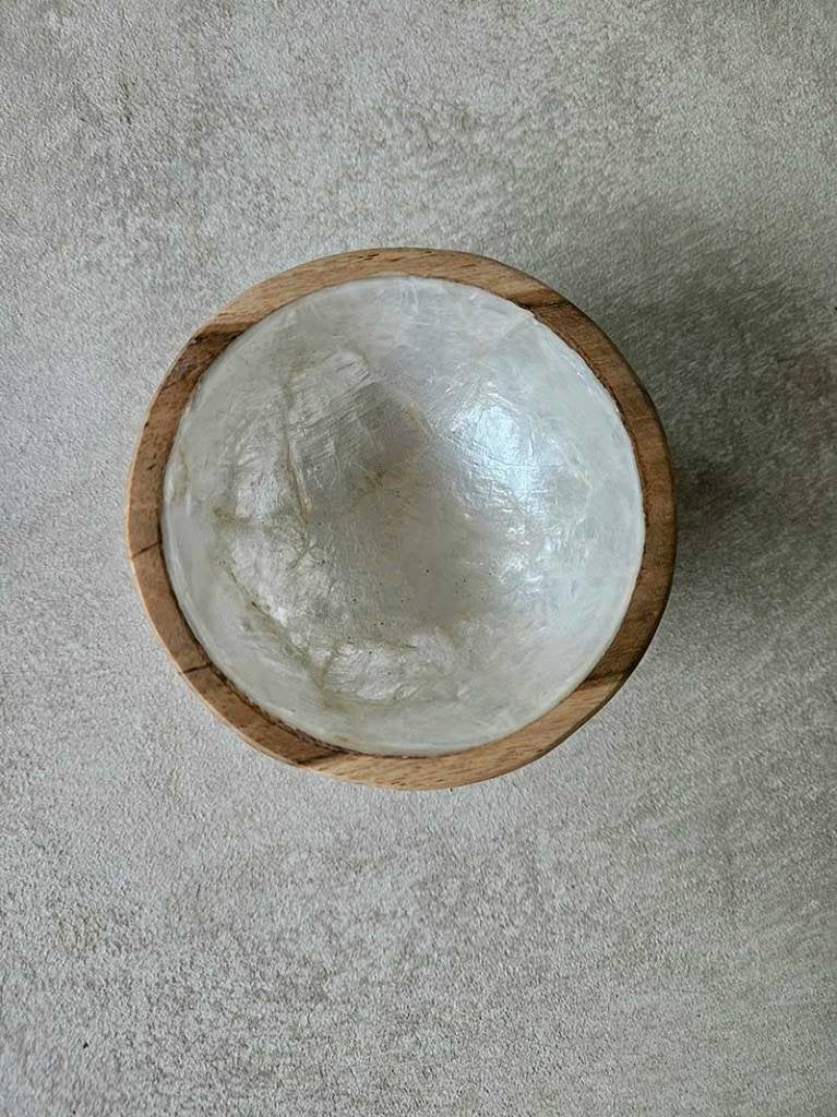 houten schaaltje rond capiz wit uit Bali, Schaal, Rond, Ophalen of Verzenden, Handgemaakt