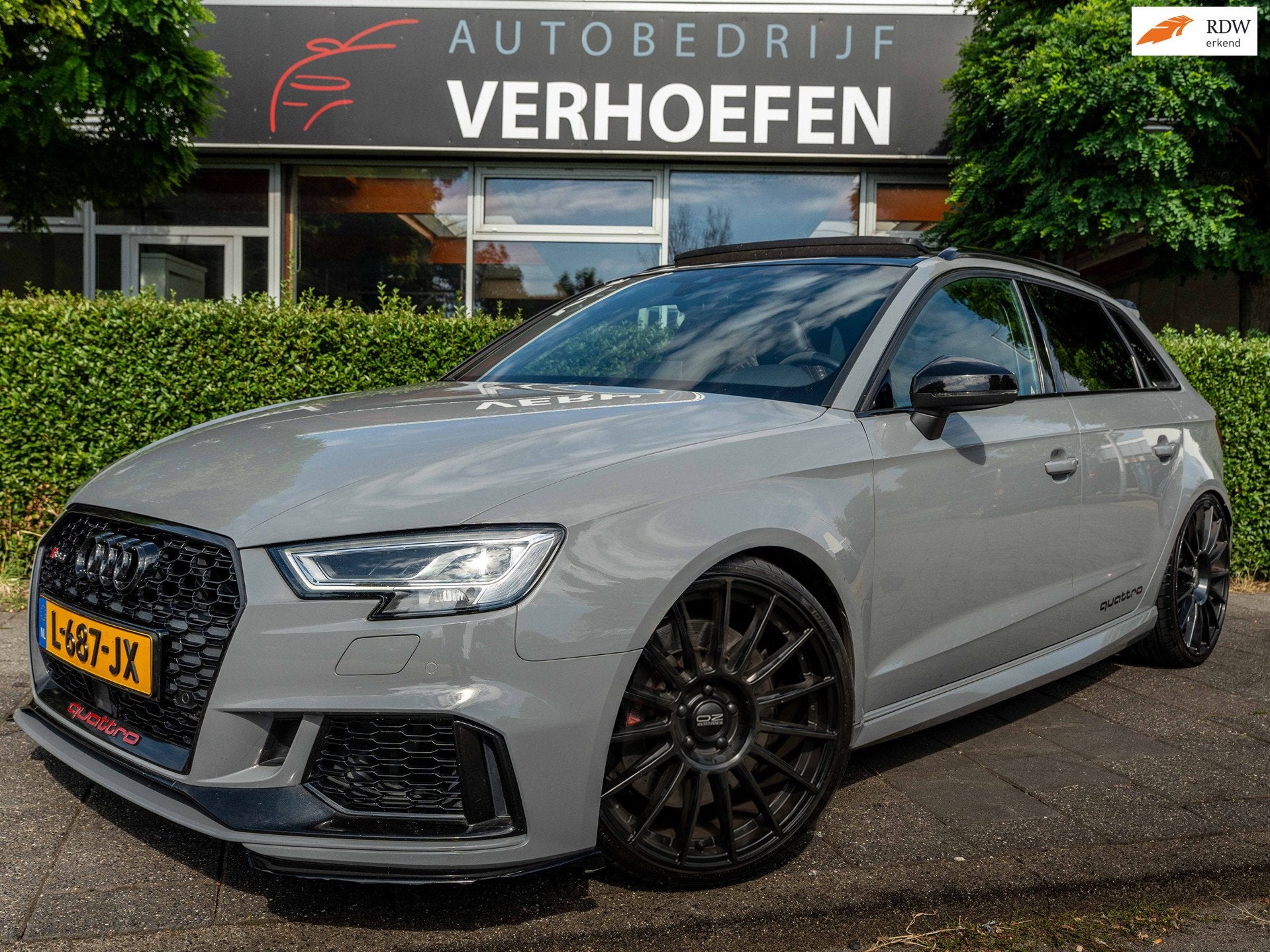 Audi A3 Sportback 2.5 TFSI RS 3 QUATTRO - PANORAMADAK - RS S, Auto's, Automaat, Gebruikt, RS3, Leder