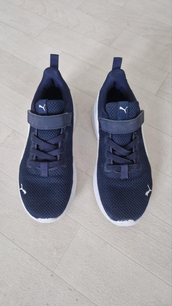 Puma gympen maat 34, witte zool, Kinderen en Baby's, Kinderkleding | Schoenen en Sokken, Ophalen of Verzenden, Jongen of Meisje