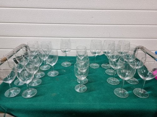 Wijnglazen op voet verschillende maten, Ophalen of Verzenden, 'T Olde Gre-j, Info@toldegrej.nl, Endepoelstraat 20f Didam