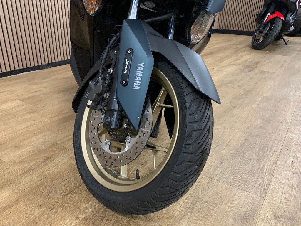 Yamaha Scooter XMAX 300 Tech MAX ABS|4500KM|Nieuwstaat|, Motoren, Motoren | Yamaha, Scooter, 292 cc, Bedrijf, 12 t/m 35 kW