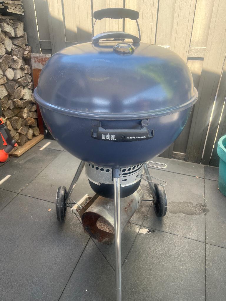 Weber Master-Touch GBS C-5750, Tuin en Terras, Houtskoolbarbecues, Gebruikt, Met accessoires, Ophalen