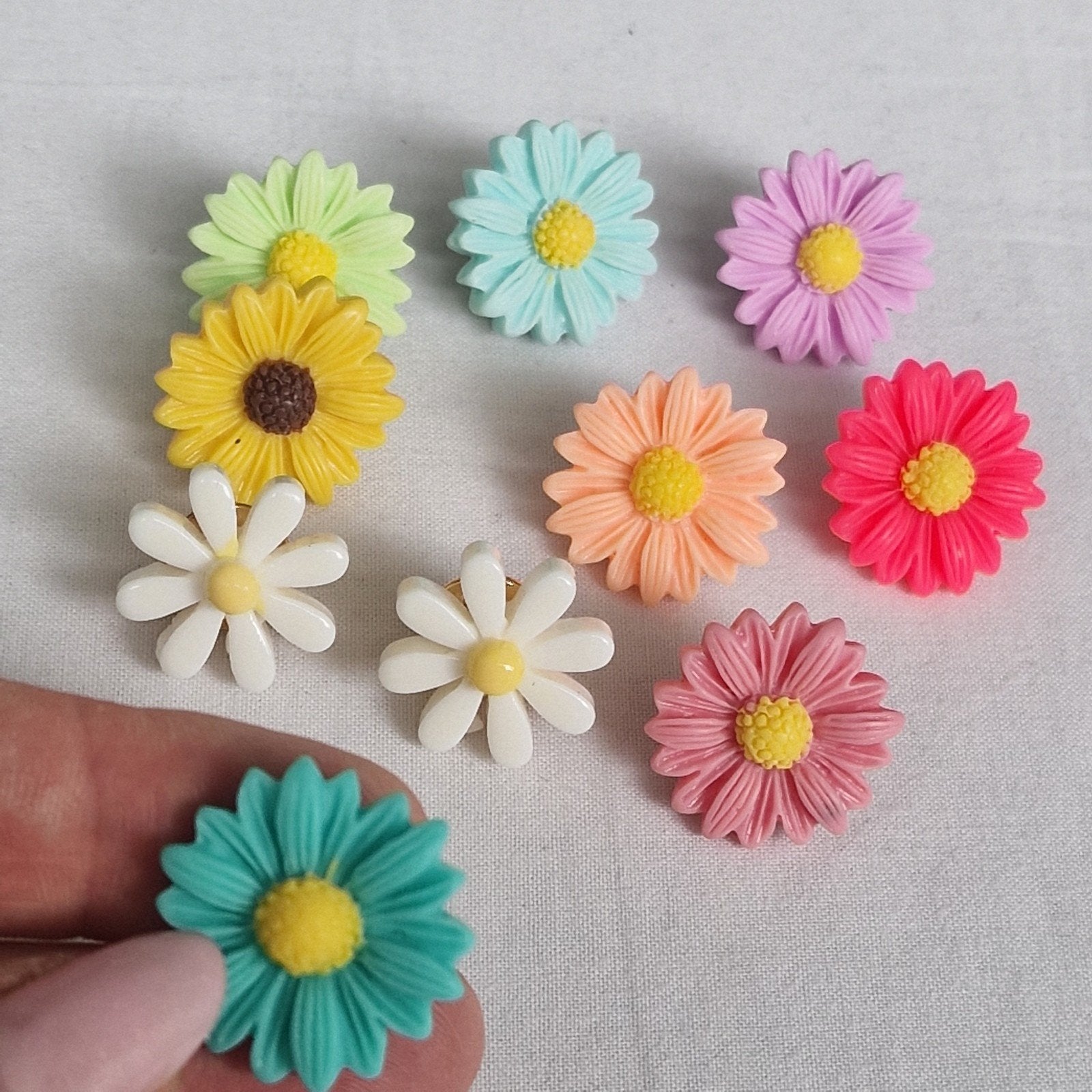 10 bloemen pins, Ophalen of Verzenden, Nieuw, Overige materialen