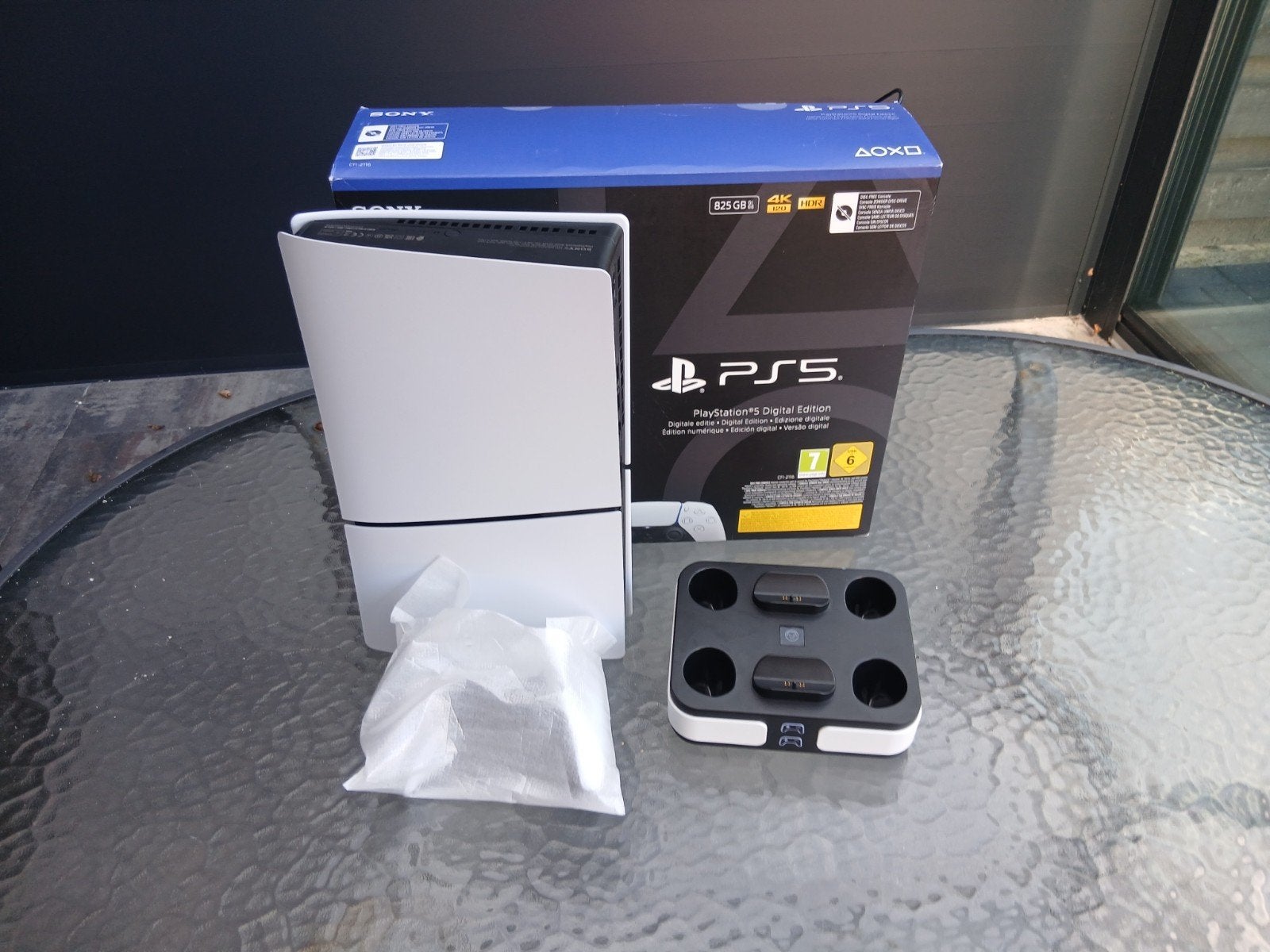 PlayStation 5 Digital Edition met dockingstation, Ophalen of Verzenden, Zo goed als nieuw, Playstation 5 Digital