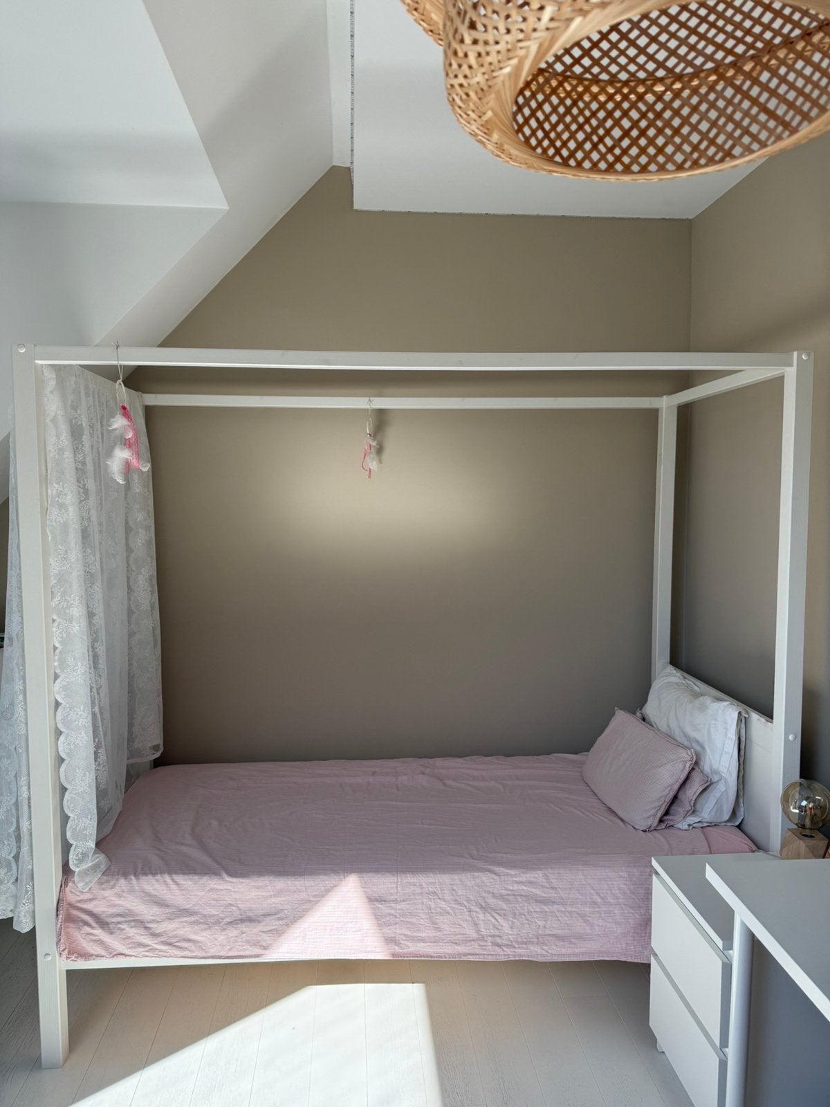 Hemelbed van hout - inclusief matras, Huis en Inrichting, Ophalen, Gebruikt, 90 cm, Eenpersoons
