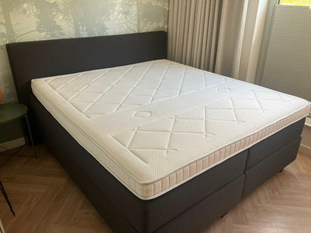 Swiss Sense Home boxspring (180x200), Ophalen, Tweepersoons, Zo goed als nieuw, 180 cm