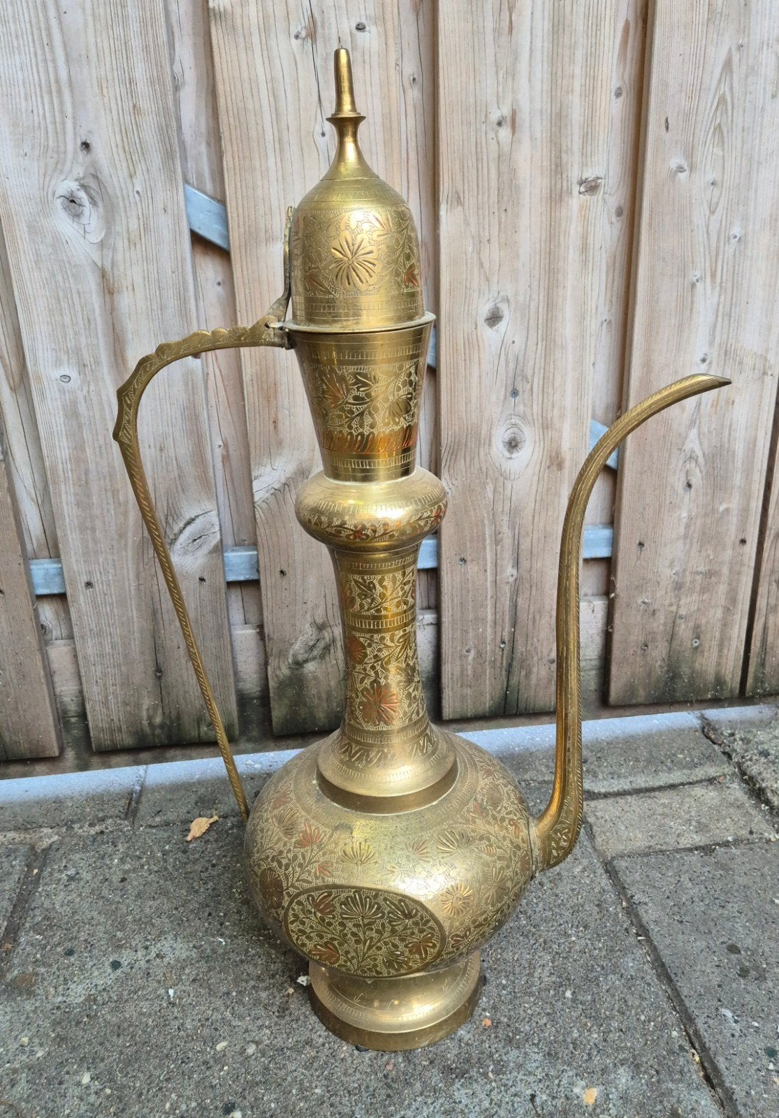 te koop antieke oosterse schenkkan in nette staat, Ophalen, Koper
