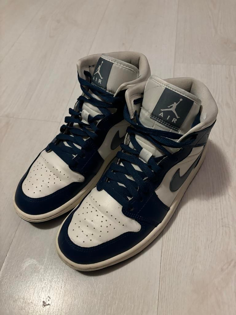 Nike Air Jordan, maat 40, Kleding | Dames, Schoenen, Ophalen of Verzenden, Zo goed als nieuw, Blauw, Sneakers of Gympen