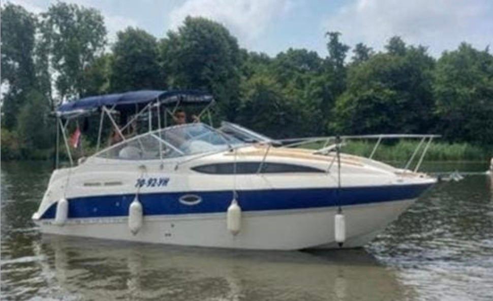 Bayliner 245 SB Ciera, V8, 2006, airco, Boegschroef, Watersport en Boten, Ophalen, Gebruikt
