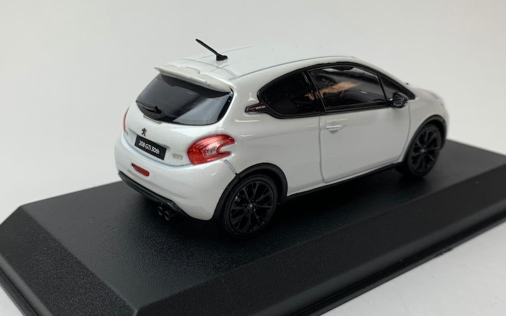 JSN Norev 1:43 Peugeot 208 GTi 30th 2014 - Pearl White, Hobby en Vrije tijd, Modelauto's | 1:43, -, Nieuw, Norev, Ophalen of Verzenden