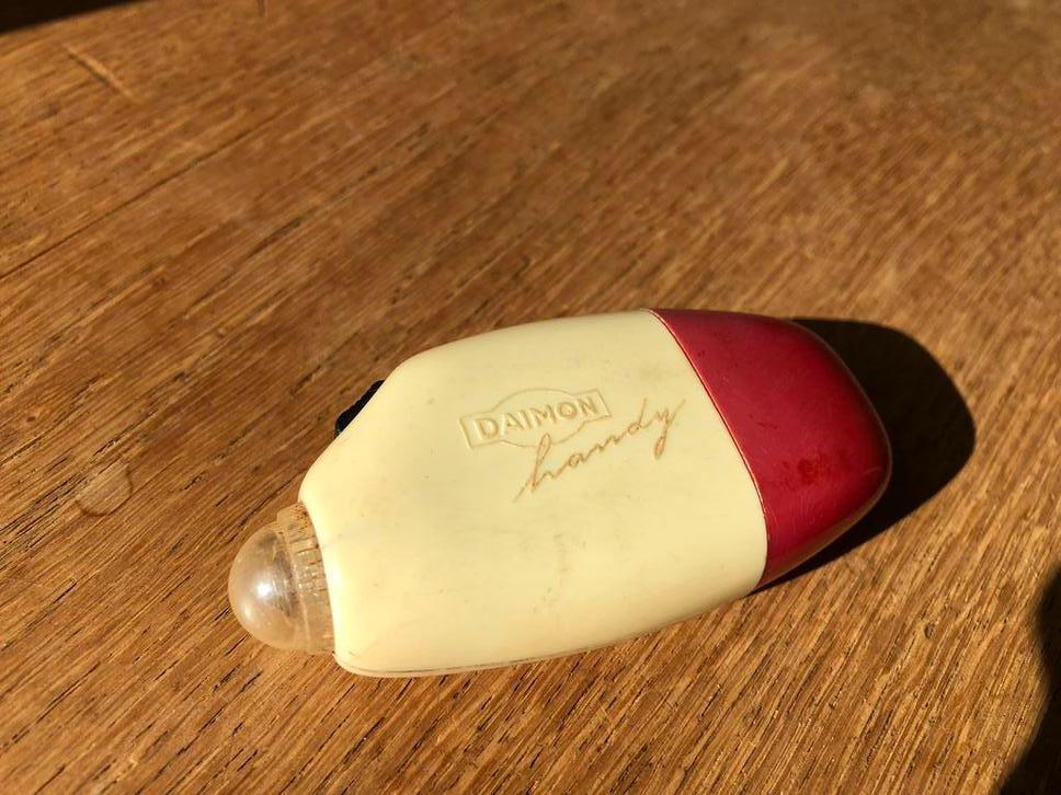 DAIMON HANDY mini zaklampje - kleur: wit met rood / roze, Ophalen of Verzenden, Gebruikt, Batterij