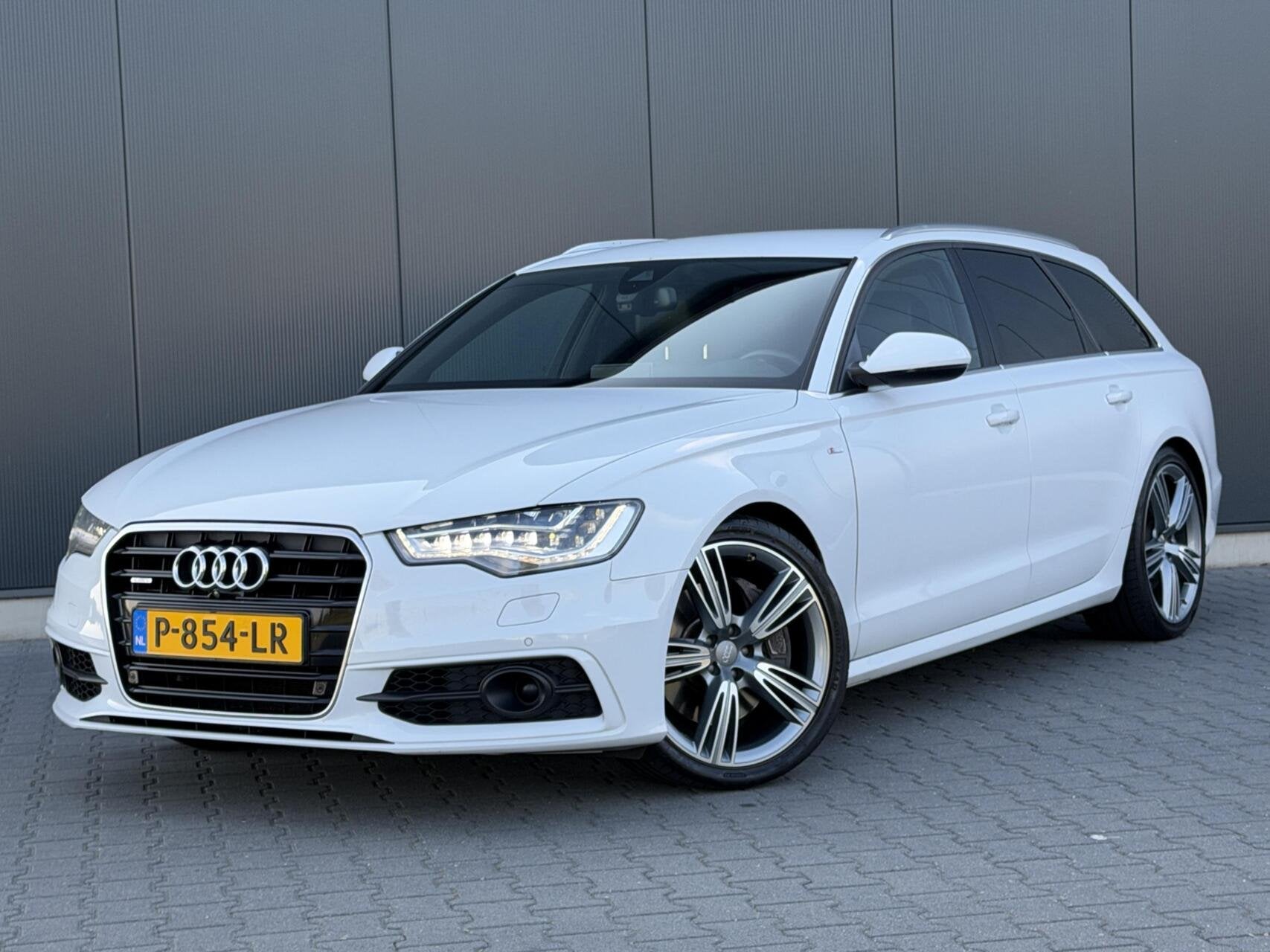 Audi A6 Avant 3.0 TFSI Quattro 3x S-Line Adaptief - Bose - L, Auto's, Automaat, Euro 5, Gebruikt, Zwart