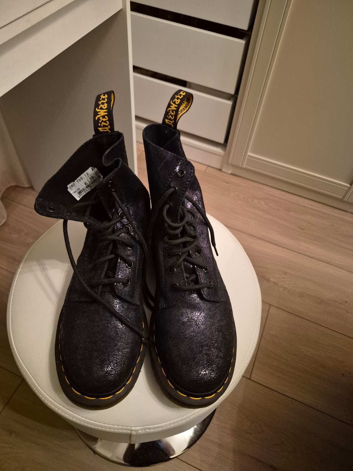 dr. Martens zgan mt 39, Ophalen, Zo goed als nieuw, Zwart