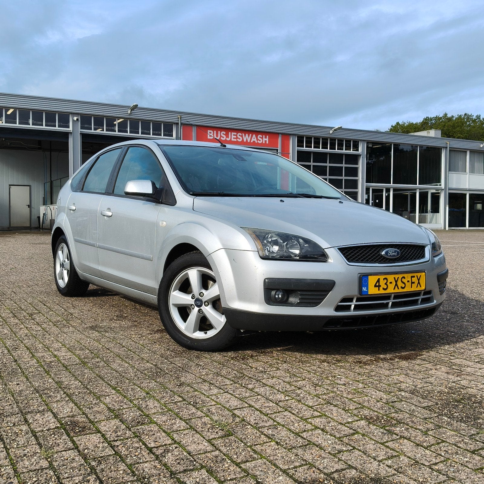 Ford Focus 1.6 Automaat | 96.000 KM | CarPlay | APK 09-2027, Auto's, 1596 cc, 4 cilinders, 100 pk, Origineel Nederlands